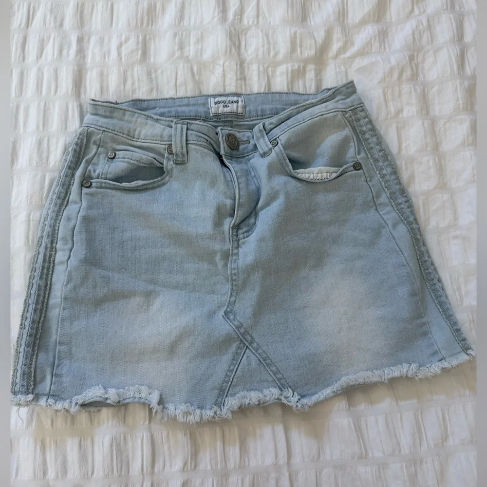 GOGO Light Blue Frayed Denim Mini‎ Skirt